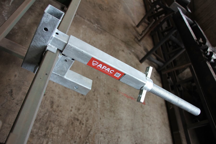 slab grab with sticky logo